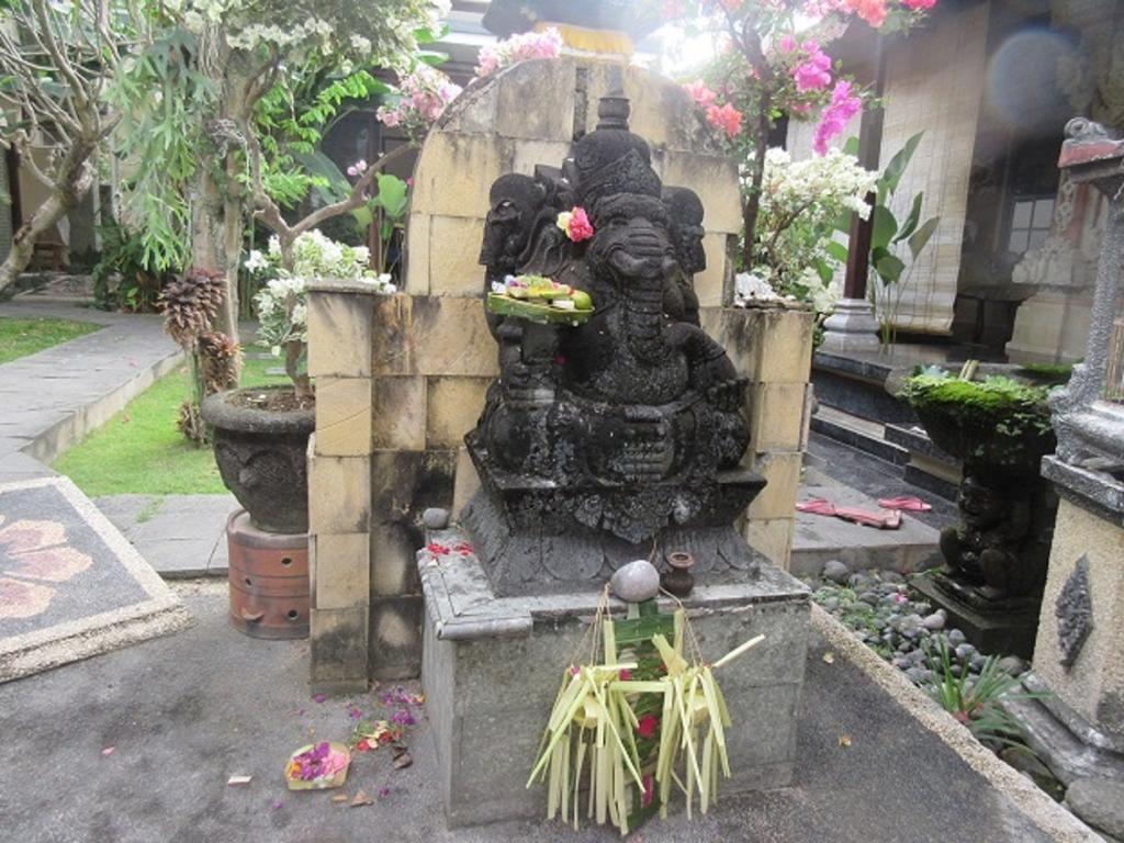 Rika Sanur Homestay Экстерьер фото